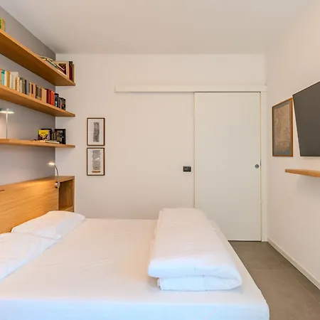 Flat 1 By Interhome Apartman *