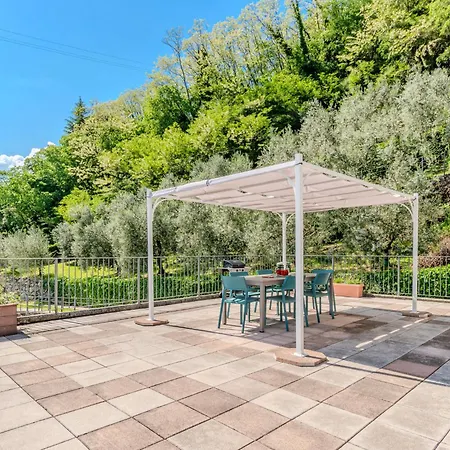 Flat 1 By Interhome Apartman