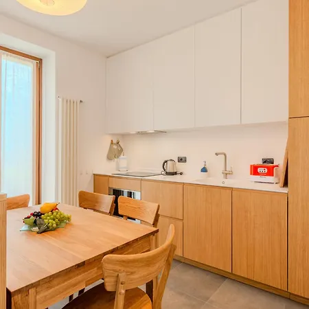 Flat 1 By Interhome Apartman